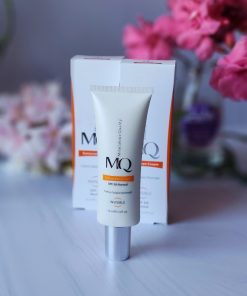 Alternative view of کرم ضد آفتاب بی‌رنگ ام‌کیو SPF50 مدل Normal
