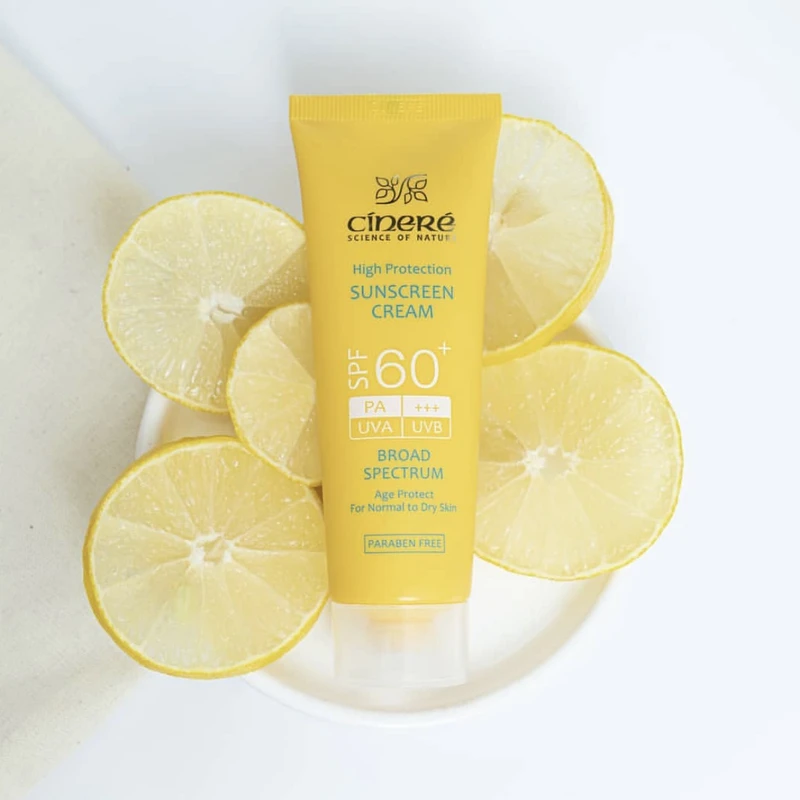 کرم ضد آفتاب بیرنگ سینره SPF60 مناسب انواع پوست 5 کرم ضد آفتاب بیرنگ سینره SPF60 مناسب انواع پوست - Image 5