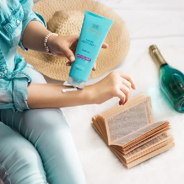 کرم بدن ضد آلودگی هوا سینره مدل Hydra Silk مناسب انواع پوست 2 کرم بدن ضد آلودگی هوا سینره مدل Hydra Silk مناسب انواع پوست - Image 2