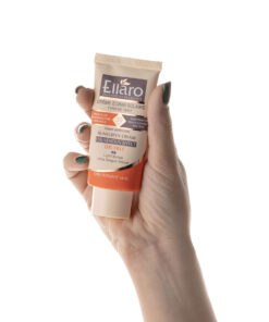 کرم ضد آفتاب کرم پودری بژ روشن الارو SPF30 مناسب پوست چرب 9 Ellaro Light Beige Oil Free Foundation Effect SPF30 Sunscreen Cream 5